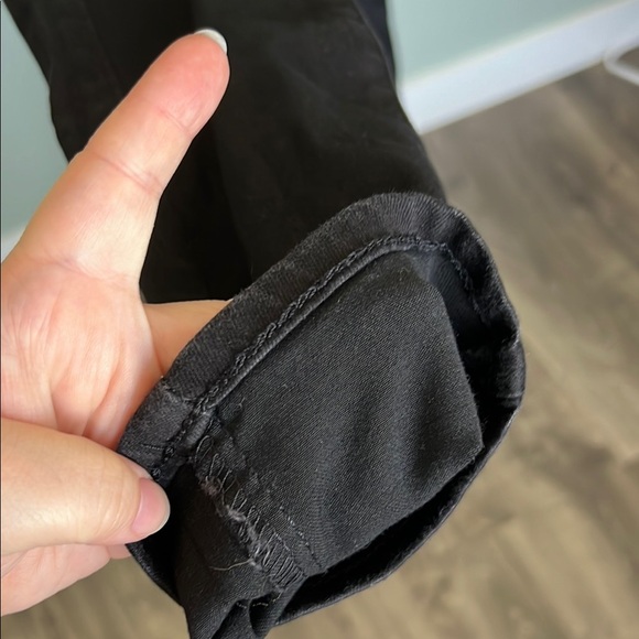 Levi's 311 Black Shaping Skinny Jeans - Picture 4 of 7